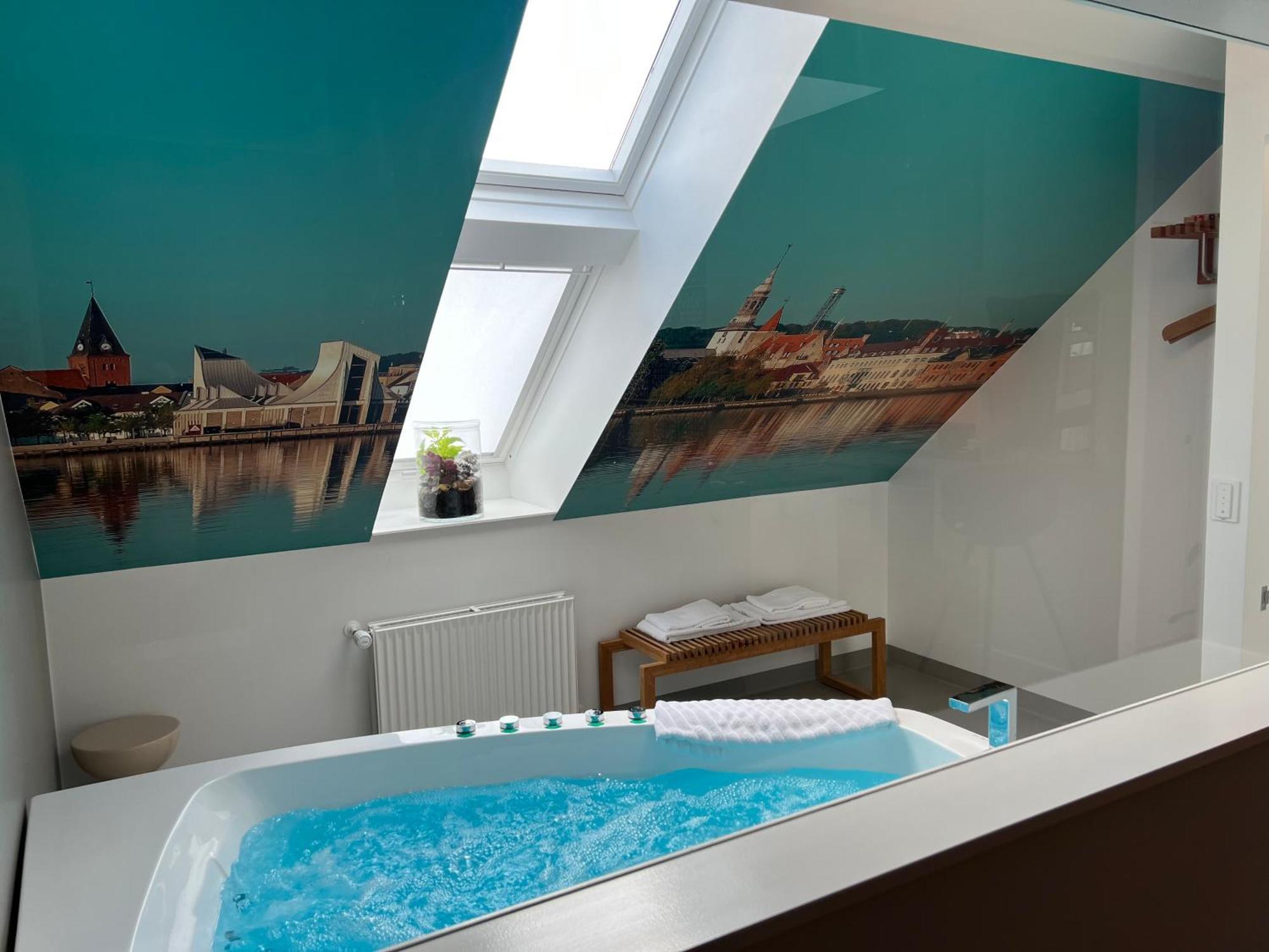 Mortens Kro Boutique Hotel อัลบอร์ ภายนอก รูปภาพ